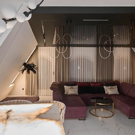 Ξενοδοχείο με διαμερίσματα Granaria Premium By Downtown