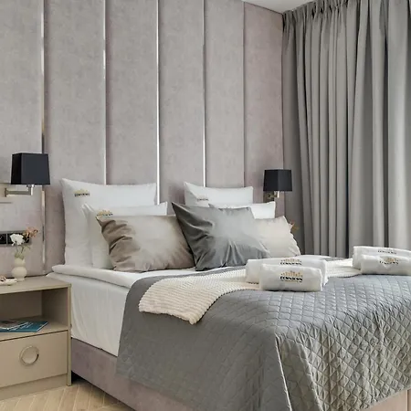 Granaria Premium By Downtown מלון דירות 4*